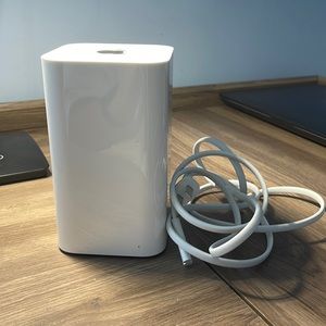 Apple AirPort Extreme 1 TB